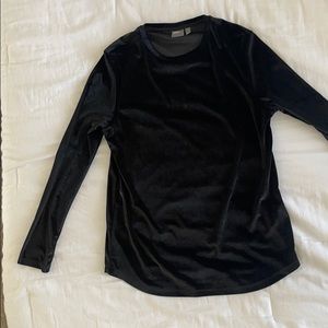 Elegant velvet shirt